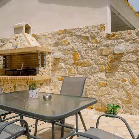 Anastasios Apartment Gazatika